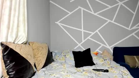 Snapshot of _justtease_ chatting on 11-11-25, 06:02 Dennise online show from 11-11-25, 06:02