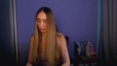 _kellykitten_ online show from 11-22-25, 10:47