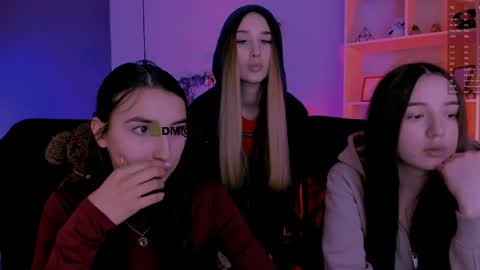 _kellykitten_ online show from 04-10-26, 09:03