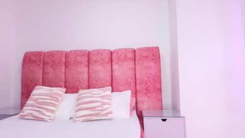 Kendall online show from 11-21-25, 12:04