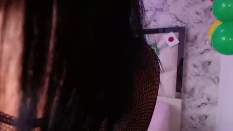 Snapshot of _kendall_07 chatting on 06-19-26, 03:11 Kendall online show from 06-19-26, 03:11