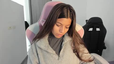 khloe sweet online show from 10-16-25, 02:07