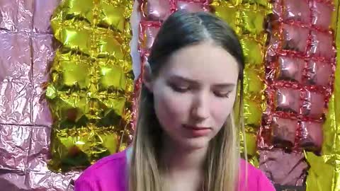 _kikiclark_ online show from 03-16-26, 05:17