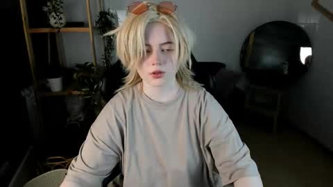 Li online show from 09-13-25, 08:41