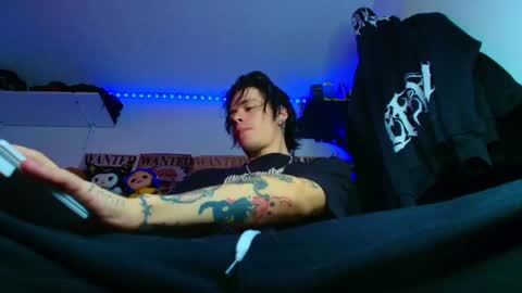 Snapshot of _kingshadows_ chatting on 06-01-26, 06:09 SHADOW online show from 06-01-26, 06:09