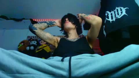 Snapshot of _kingshadows_ chatting on 06-17-26, 02:14 SHADOW online show from 06-17-26, 02:14
