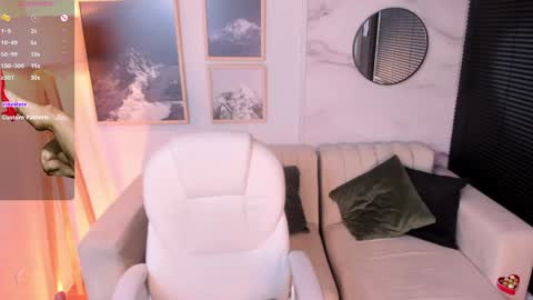Snapshot of _kiramoon__ chatting on 01-07-25, 11:14 Kiraaaa 0 online show from 01-07-25, 11:14