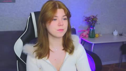 Molly   Emily online show from 11-25-25, 02:50