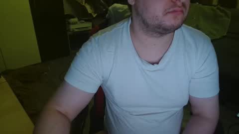 Snapshot of _kitsu_ chatting on 09-20-25, 05:47 _kitsu_ online show from 09-20-25, 05:47