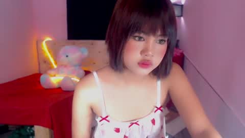 Snapshot of _kittyk7 chatting on 06-20-26, 12:19 bugrang online show from 06-20-26, 12:19