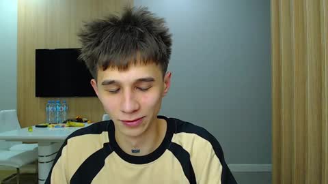 Snapshot of _kurt chatting on 12-08-24, 07:11 Kurt online show from 12-08-24, 07:11