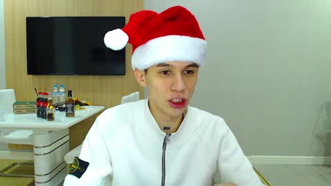 Snapshot of _kurt chatting on 12-28-24, 07:01 Kurt online show from 12-28-24, 07:01