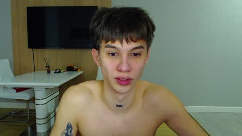 Snapshot of _kurt chatting on 01-04-25, 03:18 Kurt online show from 01-04-25, 03:18