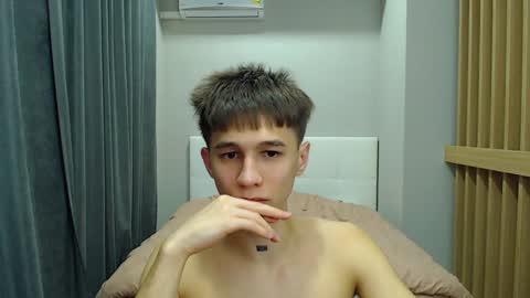 Snapshot of _kurt chatting on 01-09-25, 07:50 Kurt online show from 01-09-25, 07:50