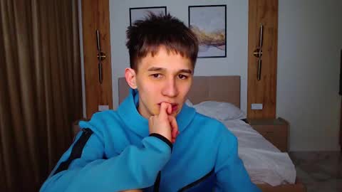 Snapshot of _kurt chatting on 02-19-25, 09:25 Kurt online show from 02-19-25, 09:25