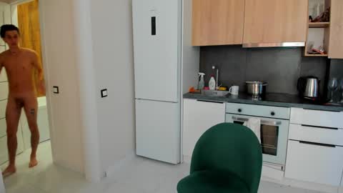 Snapshot of _kurt chatting on 09-20-25, 04:35 Kurt online show from 09-20-25, 04:35