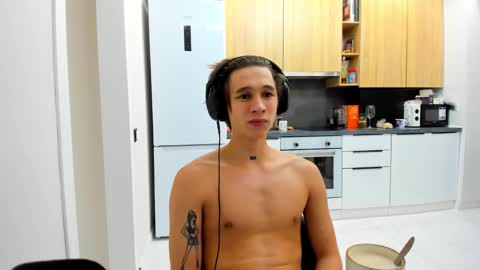 Snapshot of _kurt chatting on 11-01-25, 07:27 Kurt online show from 11-01-25, 07:27