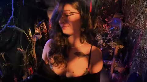 Snapshot of _lady_luna_ chatting on 06-20-26, 12:14 Lady Luna online show from 06-20-26, 12:14