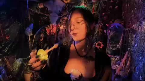 Snapshot of _lady_luna_ chatting on 06-29-26, 11:16 Lady Luna online show from 06-29-26, 11:16