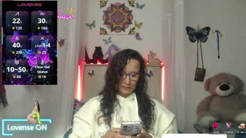 SANDRA online show from 05-19-26, 04:08