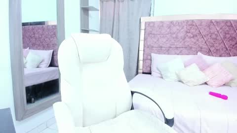NAILHA SAJANI  online show from 03-11-25, 11:55