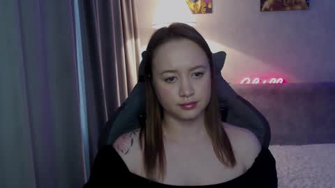 _lalune_ online show from 10-22-25, 05:41