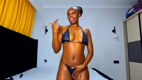Snapshot of _latoyah chatting on 07-09-26, 02:48 _latoyah online show from 07-09-26, 02:48