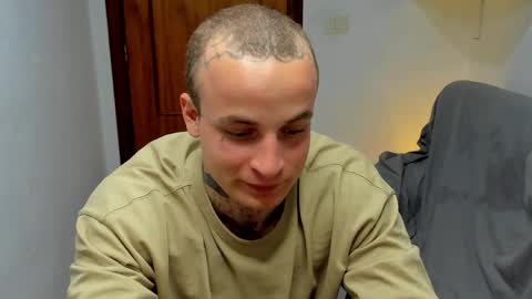 Layne online show from 04-14-26, 08:59