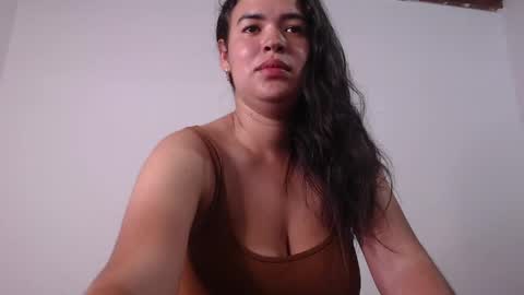 Snapshot of _leslie chatting on 05-04-26, 03:24 Leslie online show from 05-04-26, 03:24