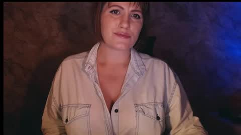 Letty online show from 10-18-25, 10:54