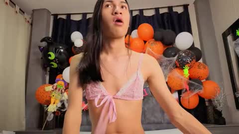 Snapshot of _lexx1e chatting on 10-30-25, 02:13 _lexx1e online show from 10-30-25, 02:13