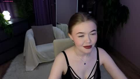 _liilcrystal_ online show from 06-07-26, 07:17