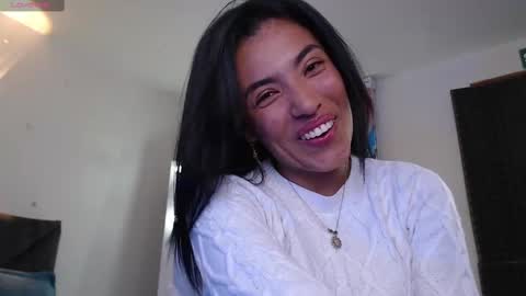Snapshot of _lili_rose chatting on 03-11-25, 10:09 Lili online show from 03-11-25, 10:09