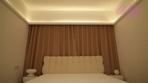 Snapshot of _lillilly_ chatting on 10-14-25, 05:30 _lillilly_ online show from 10-14-25, 05:30