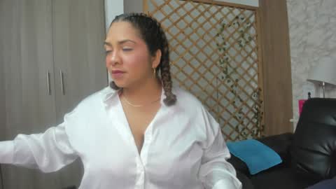 _lissa_02 online show from 08-01-26, 03:00