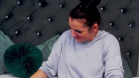 Lisa online show from 01-30-25, 06:21