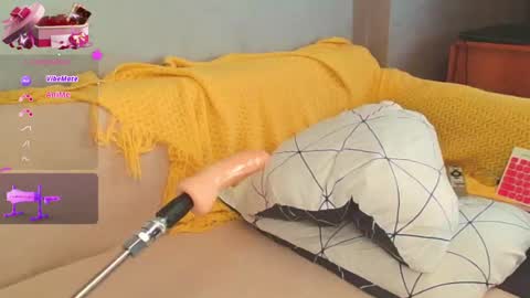 Snapshot of _little_alice_ chatting on 02-14-25, 04:58 Alice. online show from 02-14-25, 04:58