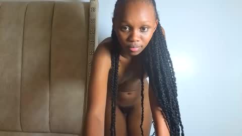 Littlevenus online show from 10-23-25, 02:16