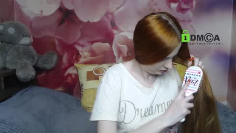 Snapshot of _lonelycat_ chatting on 01-09-25, 08:03 Katya online show from 01-09-25, 08:03