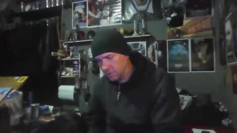 That guy online show from 12-15-25, 01:21