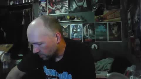 That guy online show from 04-12-26, 03:17