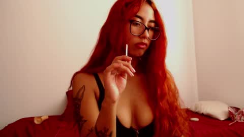 Snapshot of _loreana_ chatting on 01-28-25, 03:25 _loreana_ online show from 01-28-25, 03:25