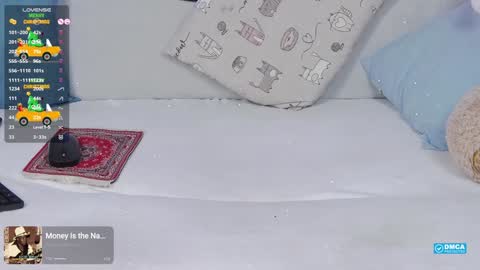 Snapshot of _lorik chatting on 12-26-24, 01:18   online show from 12-26-24, 01:18