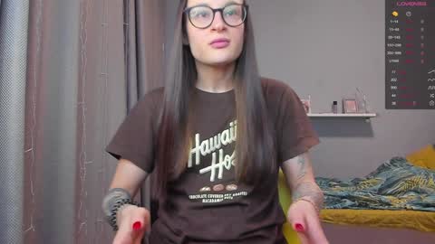 Snapshot of _lorra chatting on 01-31-25, 04:27 _lorra online show from 01-31-25, 04:27