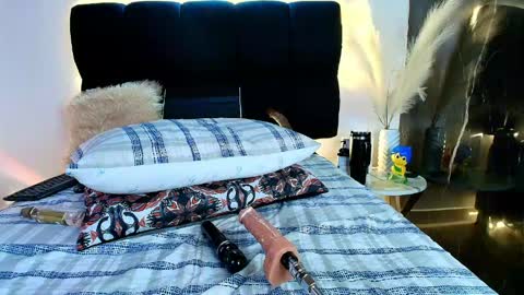 Snapshot of _lorrayne_ chatting on 04-29-26, 05:30 Lorrayne online show from 04-29-26, 05:30