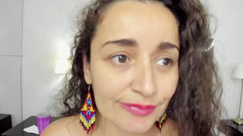  luna  sweet  online show from 01-27-25, 09:55