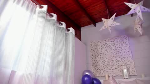 Snapshot of _luna_dupont_ chatting on 02-07-25, 12:28  Luna  online show from 02-07-25, 12:28