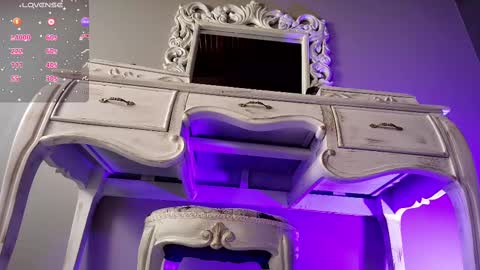 Snapshot of _luna_dupont_ chatting on 03-03-25, 11:55  Luna  online show from 03-03-25, 11:55