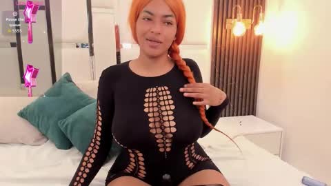 _luna_rossee_ online show from 02-07-26, 01:59