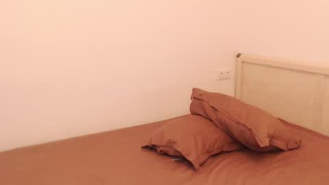 Anna online show from 01-04-25, 03:17